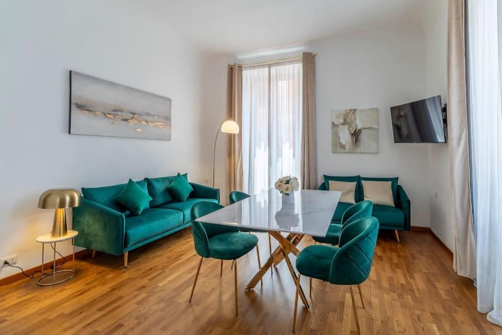 2 Minutes From The Colosseum - Luxury Apartment Rom