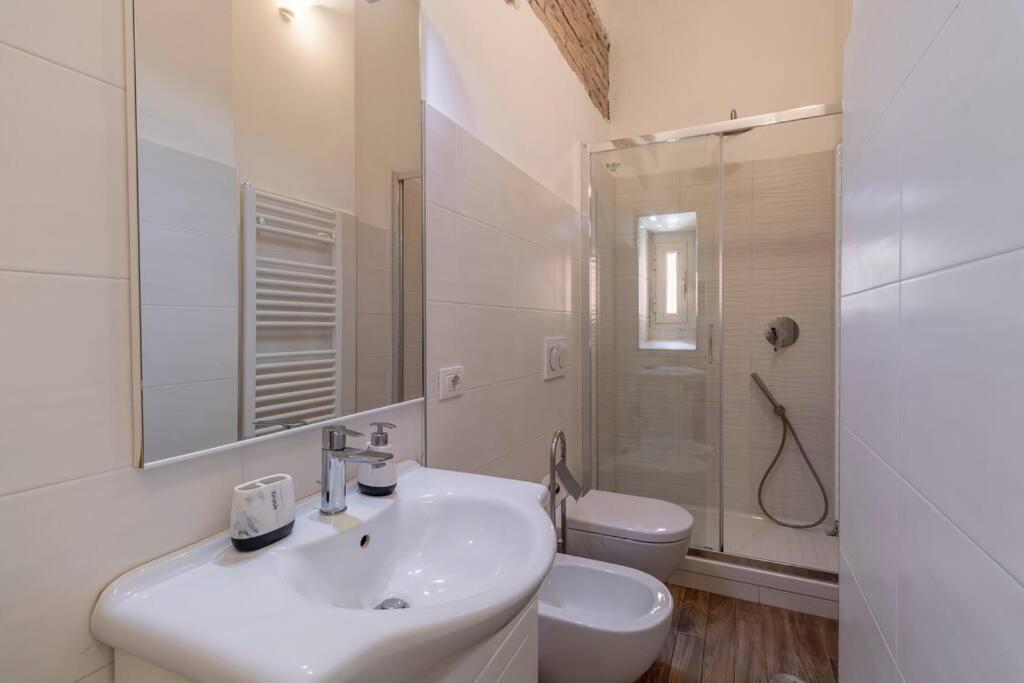 2 Minutes From The Colosseum - Luxury Apartment *